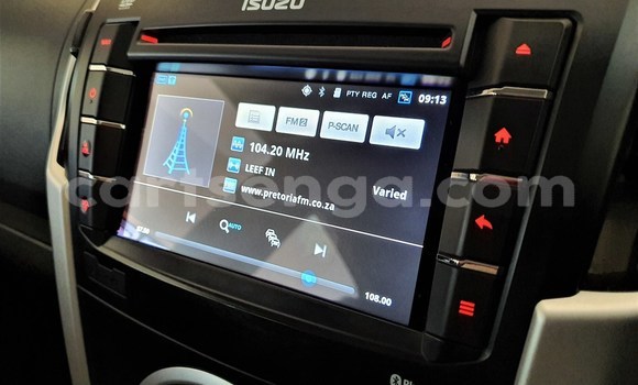 Acheter Occasion Voiture Isuzu KB Blanc à Kubuta, Shiselweni District Acheter Occasion Voiture Isuzu KB Blanc à Kubuta, Shiselweni District