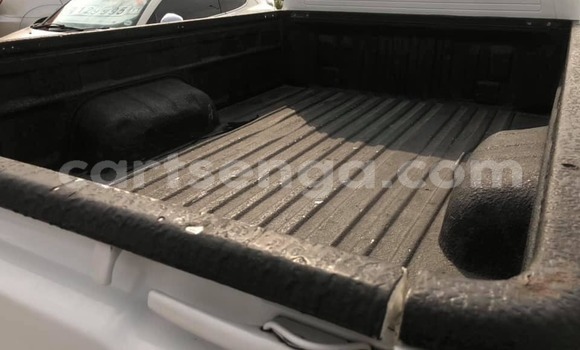 Nunua Ilio tumika Toyota Hilux White Gari ndani ya Big Bend nchini Wilaya ya Lubombo Nunua Ilio tumika Toyota Hilux White Gari ndani ya Big Bend nchini Wilaya ya Lubombo