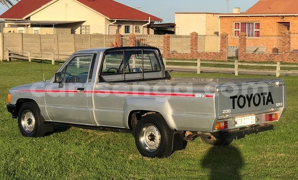 Acheter Occasion Voiture Toyota Hilux Gris à Bulembu, Hhohho Acheter Occasion Voiture Toyota Hilux Gris à Bulembu, Hhohho