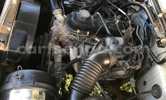 Acheter Occasion Voiture Toyota Hilux Gris à Bulembu, Hhohho Acheter Occasion Voiture Toyota Hilux Gris à Bulembu, Hhohho