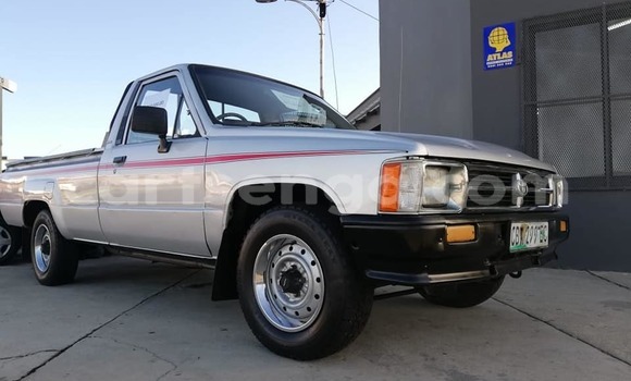 Acheter Occasion Voiture Toyota Hilux Gris à Bulembu, Hhohho Acheter Occasion Voiture Toyota Hilux Gris à Bulembu, Hhohho