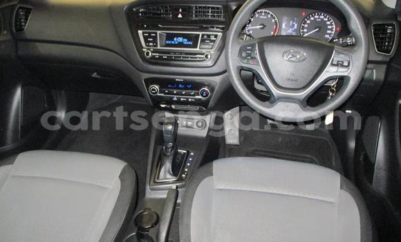 Nunua Ilio tumika Hyundai i20 White Gari ndani ya Manzini nchini Manzini Nunua Ilio tumika Hyundai i20 White Gari ndani ya Manzini nchini Manzini