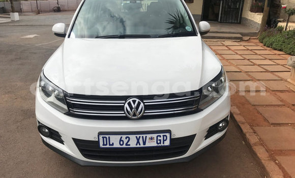 Nunua Ilio tumika Volkswagen Tiguan White Gari ndani ya Ezulwini nchini Hhohho Nunua Ilio tumika Volkswagen Tiguan White Gari ndani ya Ezulwini nchini Hhohho
