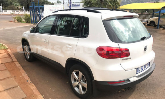 Nunua Ilio tumika Volkswagen Tiguan White Gari ndani ya Ezulwini nchini Hhohho Nunua Ilio tumika Volkswagen Tiguan White Gari ndani ya Ezulwini nchini Hhohho