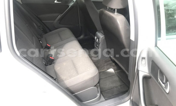 Nunua Ilio tumika Volkswagen Tiguan White Gari ndani ya Ezulwini nchini Hhohho Nunua Ilio tumika Volkswagen Tiguan White Gari ndani ya Ezulwini nchini Hhohho