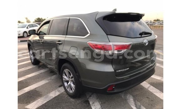 Buy Import Toyota Highlander Other Car in Import - Dubai in Hhohho Buy Import Toyota Highlander Other Car in Import - Dubai in Hhohho
