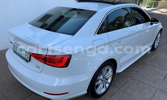 Nunua Ilio tumika Audi A3 White Gari ndani ya Kwaluseni nchini Manzini Nunua Ilio tumika Audi A3 White Gari ndani ya Kwaluseni nchini Manzini