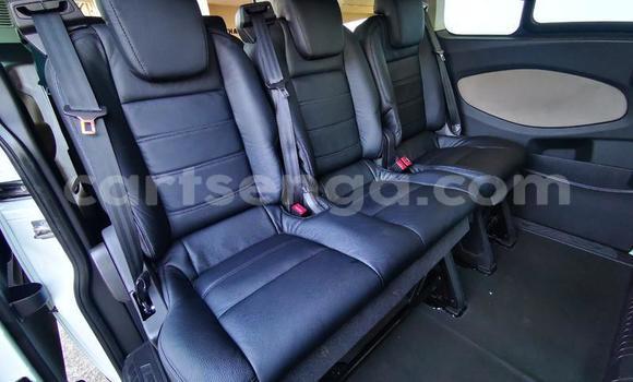 Acheter Occasion Voiture Ford Tourneo Custom Bleu à Mbabane, Manzini Acheter Occasion Voiture Ford Tourneo Custom Bleu à Mbabane, Manzini