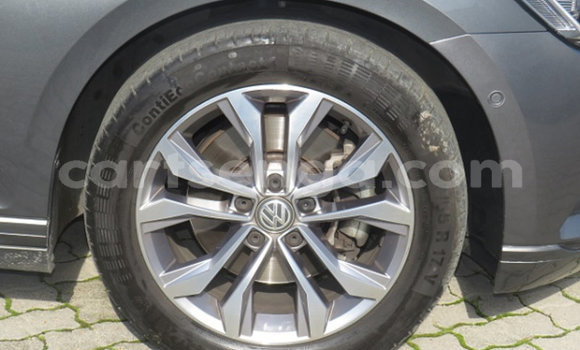 Nunua Ilio tumika Volkswagen Passat Silver Gari ndani ya Hlatikulu nchini Wilaya ya Shiselweni Nunua Ilio tumika Volkswagen Passat Silver Gari ndani ya Hlatikulu nchini Wilaya ya Shiselweni