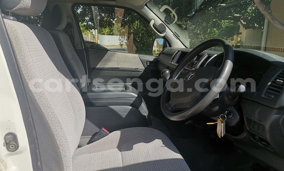 Buy Used Toyota Hiace White Car in Big Bend in Lubombo District Buy Used Toyota Hiace White Car in Big Bend in Lubombo District