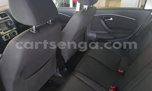 Nunua Ilio tumika Volkswagen Polo White Gari ndani ya Manzini nchini Manzini Nunua Ilio tumika Volkswagen Polo White Gari ndani ya Manzini nchini Manzini