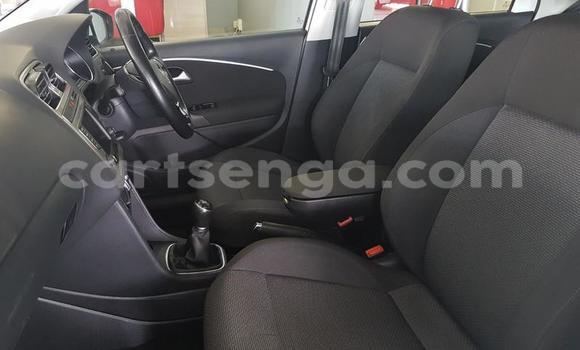 Nunua Ilio tumika Volkswagen Polo White Gari ndani ya Manzini nchini Manzini Nunua Ilio tumika Volkswagen Polo White Gari ndani ya Manzini nchini Manzini