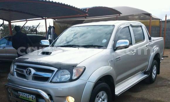 Buy Used Toyota Hilux Silver Car in Mbabane in Manzini Buy Used Toyota Hilux Silver Car in Mbabane in Manzini