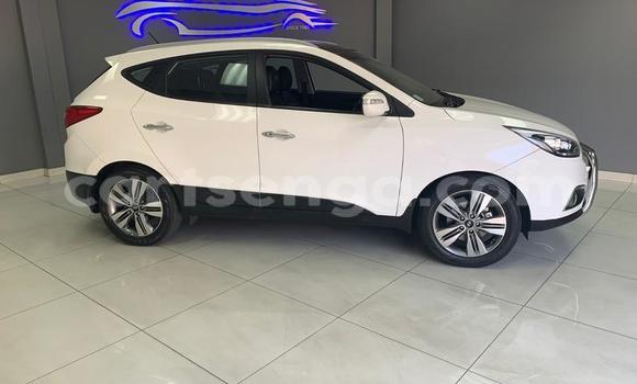 Nunua Ilio tumika Hyundai ix35 White Gari ndani ya Manzini nchini Manzini Nunua Ilio tumika Hyundai ix35 White Gari ndani ya Manzini nchini Manzini