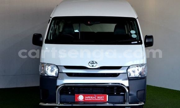 Nunua Ilio tumika Toyota Pickup White Gari ndani ya Big Bend nchini Wilaya ya Lubombo Nunua Ilio tumika Toyota Pickup White Gari ndani ya Big Bend nchini Wilaya ya Lubombo