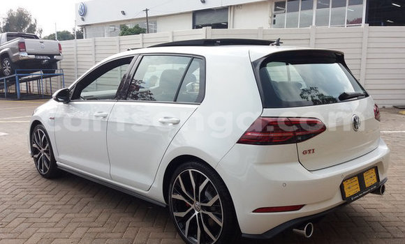 Nunua Ilio tumika Volkswagen Golf GTI White Gari ndani ya Ezulwini nchini Hhohho Nunua Ilio tumika Volkswagen Golf GTI White Gari ndani ya Ezulwini nchini Hhohho