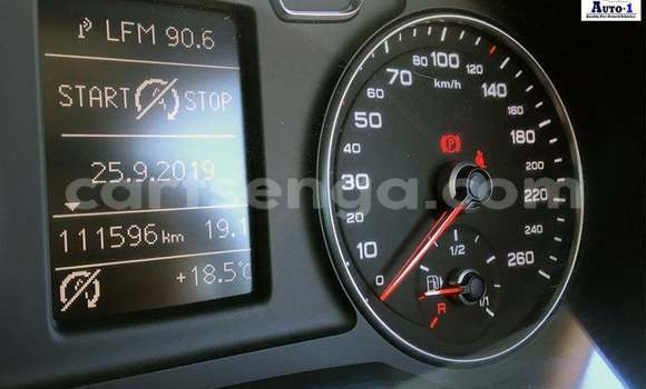 Nunua Ilio tumika Audi Q3 Red Gari ndani ya Ezulwini nchini Hhohho Nunua Ilio tumika Audi Q3 Red Gari ndani ya Ezulwini nchini Hhohho