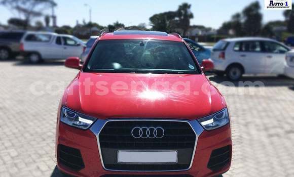 Nunua Ilio tumika Audi Q3 Red Gari ndani ya Ezulwini nchini Hhohho Nunua Ilio tumika Audi Q3 Red Gari ndani ya Ezulwini nchini Hhohho