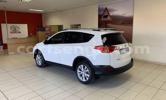 Acheter Occasion Voiture Toyota RAV4 Blanc à Ezulwini, Hhohho Acheter Occasion Voiture Toyota RAV4 Blanc à Ezulwini, Hhohho