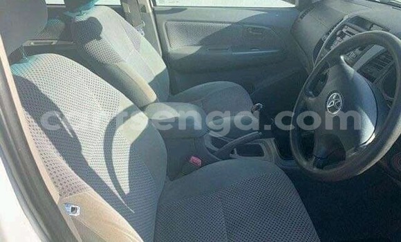 Nunua Ilio tumika Toyota Hilux White Gari ndani ya Big Bend nchini Wilaya ya Lubombo Nunua Ilio tumika Toyota Hilux White Gari ndani ya Big Bend nchini Wilaya ya Lubombo