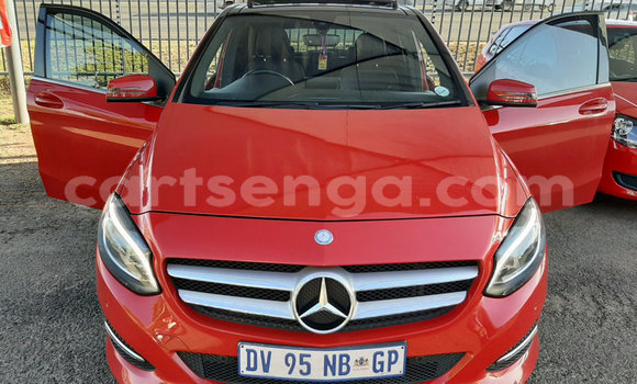 Buy Used Mercedes‒Benz 200 Red Car in Big Bend in Lubombo District Buy Used Mercedes‒Benz 200 Red Car in Big Bend in Lubombo District