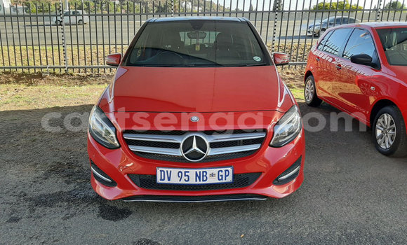 Buy Used Mercedes‒Benz 200 Red Car in Big Bend in Lubombo District Buy Used Mercedes‒Benz 200 Red Car in Big Bend in Lubombo District