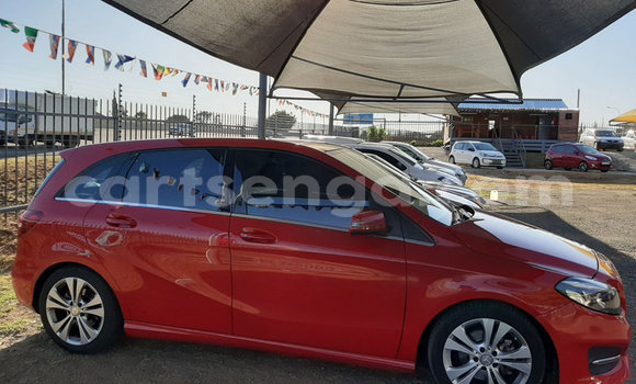 Buy Used Mercedes‒Benz 200 Red Car in Big Bend in Lubombo District Buy Used Mercedes‒Benz 200 Red Car in Big Bend in Lubombo District