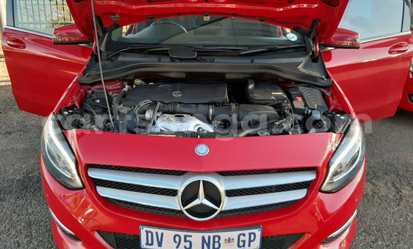 Buy Used Mercedes‒Benz 200 Red Car in Big Bend in Lubombo District Buy Used Mercedes‒Benz 200 Red Car in Big Bend in Lubombo District