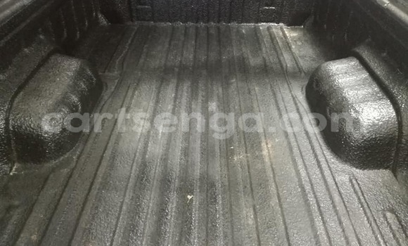 Nunua Ilio tumika Toyota Hilux White Gari ndani ya Ezulwini nchini Hhohho Nunua Ilio tumika Toyota Hilux White Gari ndani ya Ezulwini nchini Hhohho