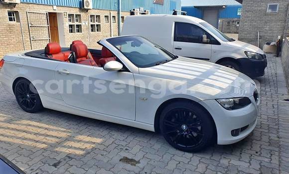 Nunua Ilio tumika BMW 3–Series White Gari ndani ya Bulembu nchini Hhohho Nunua Ilio tumika BMW 3–Series White Gari ndani ya Bulembu nchini Hhohho