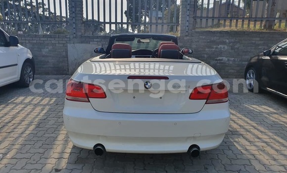 Nunua Ilio tumika BMW 3–Series White Gari ndani ya Bulembu nchini Hhohho Nunua Ilio tumika BMW 3–Series White Gari ndani ya Bulembu nchini Hhohho
