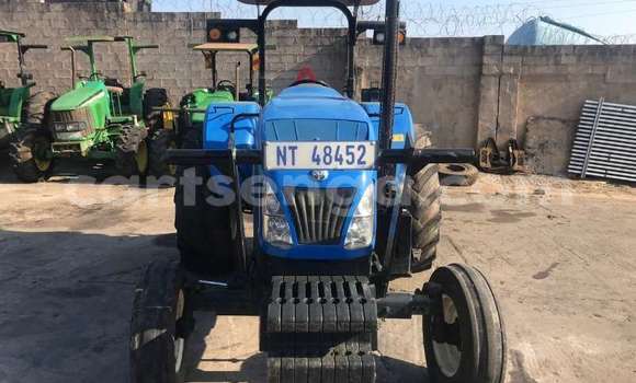 Buy Used Caterpillar 120 Blue Truck in Mbabane in Manzini Buy Used Caterpillar 120 Blue Truck in Mbabane in Manzini