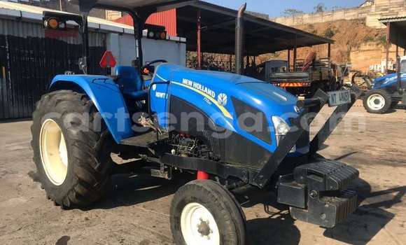 Buy Used Caterpillar 120 Blue Truck in Mbabane in Manzini Buy Used Caterpillar 120 Blue Truck in Mbabane in Manzini