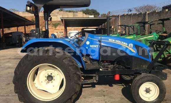 Buy Used Caterpillar 120 Blue Truck in Mbabane in Manzini Buy Used Caterpillar 120 Blue Truck in Mbabane in Manzini