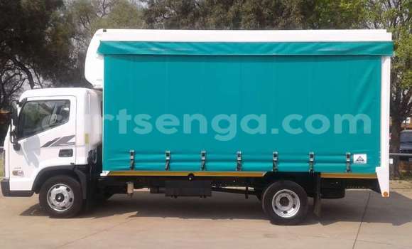 Buy Used Hyundai H200 White Truck in Mbabane in Manzini Buy Used Hyundai H200 White Truck in Mbabane in Manzini