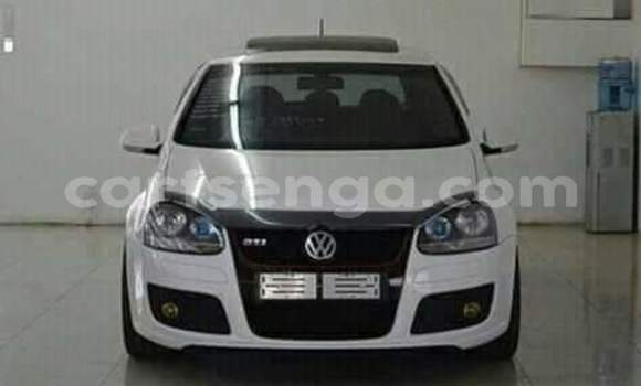 Nunua Ilio tumika Volkswagen Golf GTI White Gari ndani ya Manzini nchini Manzini Nunua Ilio tumika Volkswagen Golf GTI White Gari ndani ya Manzini nchini Manzini