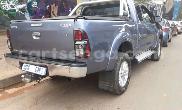 Nunua Ilio tumika Toyota Hilux Beige Gari ndani ya Hlatikulu nchini Wilaya ya Shiselweni Nunua Ilio tumika Toyota Hilux Beige Gari ndani ya Hlatikulu nchini Wilaya ya Shiselweni