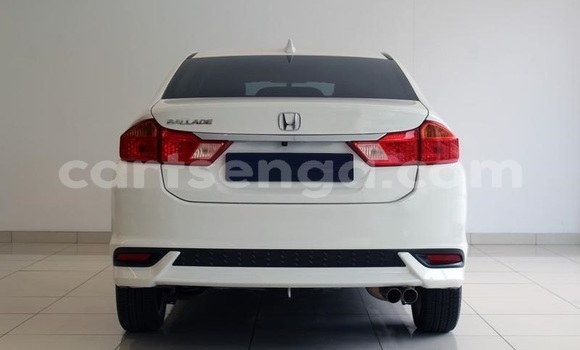 Buy Used Honda Ballade White Car in Ezulwini in Hhohho Buy Used Honda Ballade White Car in Ezulwini in Hhohho