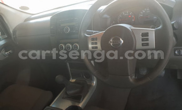 Buy Used Nissan Navara White Car in Ezulwini in Hhohho Buy Used Nissan Navara White Car in Ezulwini in Hhohho