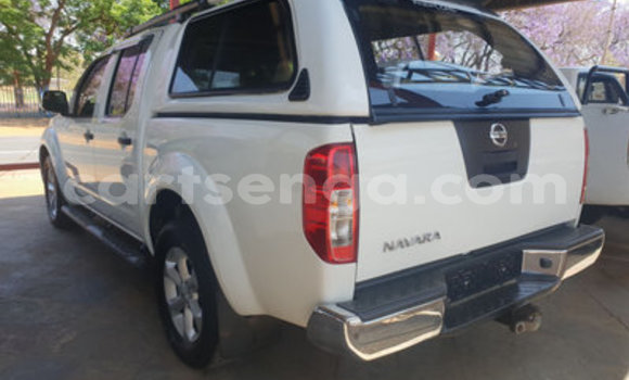 Buy Used Nissan Navara White Car in Ezulwini in Hhohho Buy Used Nissan Navara White Car in Ezulwini in Hhohho