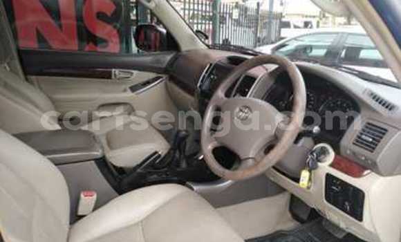 Nunua Ilio tumika Toyota Land Cruiser Prado Silver Gari ndani ya Ezulwini nchini Hhohho Nunua Ilio tumika Toyota Land Cruiser Prado Silver Gari ndani ya Ezulwini nchini Hhohho