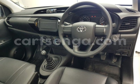 Buy Used Toyota Hilux White Car in Manzini in Manzini Buy Used Toyota Hilux White Car in Manzini in Manzini