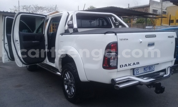 Buy Used Toyota Hilux White Car in Big Bend in Lubombo District Buy Used Toyota Hilux White Car in Big Bend in Lubombo District