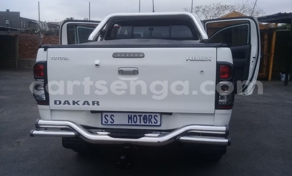 Buy Used Toyota Hilux White Car in Big Bend in Lubombo District Buy Used Toyota Hilux White Car in Big Bend in Lubombo District