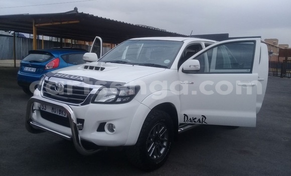 Buy Used Toyota Hilux White Car in Big Bend in Lubombo District Buy Used Toyota Hilux White Car in Big Bend in Lubombo District