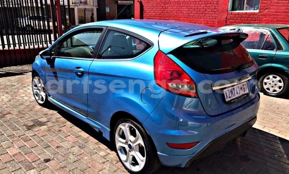 Nunua Ilio tumika Ford Fiesta Blue Gari ndani ya Ezulwini nchini Hhohho Nunua Ilio tumika Ford Fiesta Blue Gari ndani ya Ezulwini nchini Hhohho