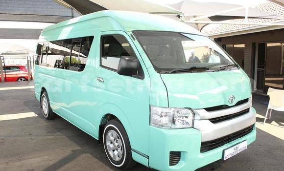 Nunua Ilio tumika Toyota 4Runner Blue Gari ndani ya Mbabane nchini Manzini Nunua Ilio tumika Toyota 4Runner Blue Gari ndani ya Mbabane nchini Manzini