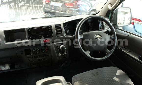 Nunua Ilio tumika Toyota 4Runner Blue Gari ndani ya Mbabane nchini Manzini Nunua Ilio tumika Toyota 4Runner Blue Gari ndani ya Mbabane nchini Manzini