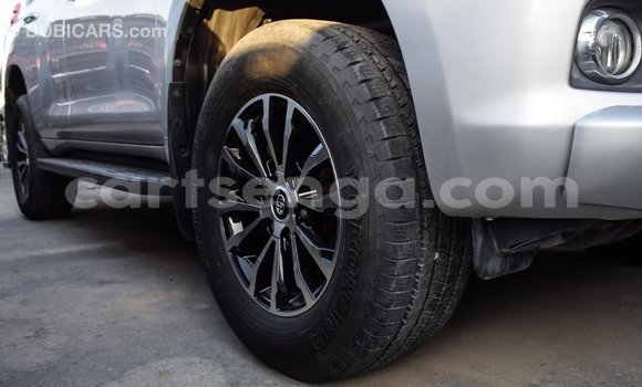 Buy Import Toyota Prado Other Car in Import - Dubai in Hhohho Buy Import Toyota Prado Other Car in Import - Dubai in Hhohho