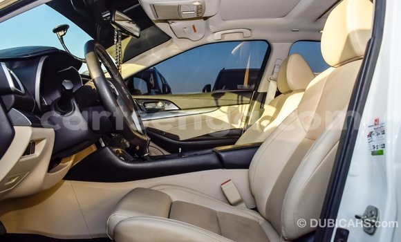 Buy Import Nissan Maxima White Car in Import - Dubai in Hhohho Buy Import Nissan Maxima White Car in Import - Dubai in Hhohho